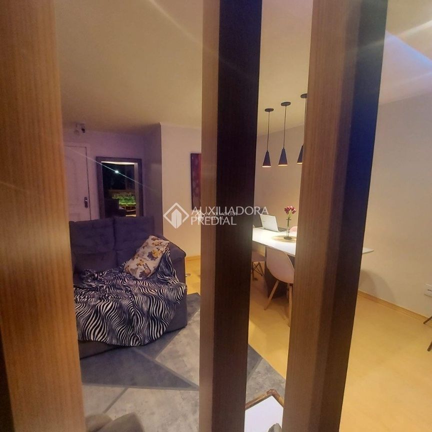 Apartamento com 2 quartos e 81m² para alugar em Jardim Itu, Porto Alegre. - Photo 1