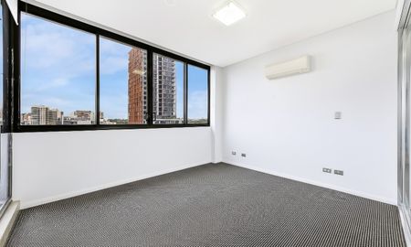 North Facing I Room-Sized Study I Pool & Gym I Next to East Village - Photo 2