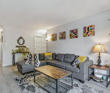 Grand condo 5 ½, entièrement rénové, 2 stationnements déneigés, ran... - Photo 3