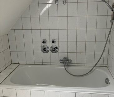 2-Zimmer-Dachgeschosswohnung in Haiger zu vermieten! - Photo 4