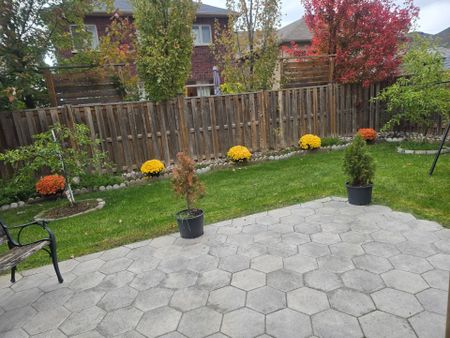 For Lease - 10 Angela Crescent, Niagara-on-the-Lake, Ontario - Photo 4