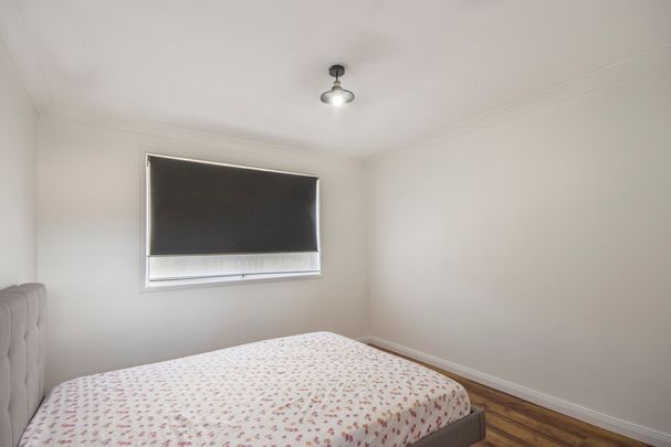 BEAUTIFUL MODERN 3 BEDROOM TOWNHOUSE - Photo 1