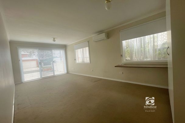 RELAXED LAKESIDE LIVING MADE EASY - Photo 1