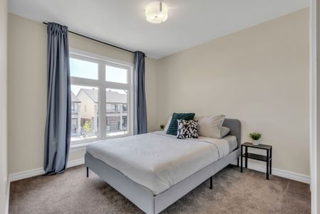 For Lease - 700 Guardian Grove, Blossom Park - Airport and Area, Ontario - Photo 4