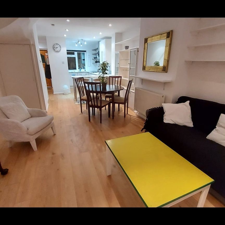 2 Bed End Terrace, Lytham Street, SE17 - Photo 1