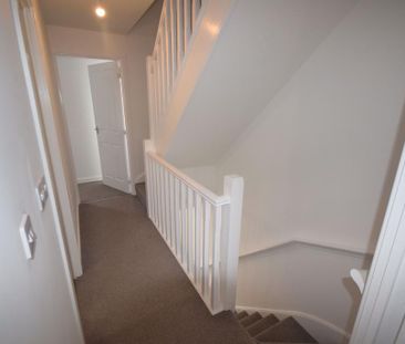 3 bedroom semi-detached house to rent - Photo 3