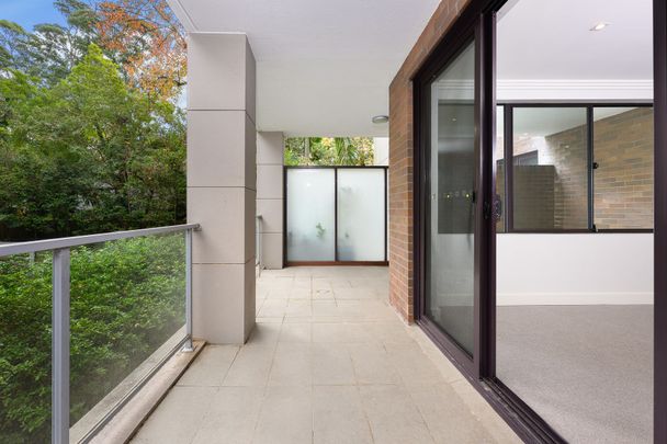 Impressive 2 bedroom Unit, Walk to Schools and Shops - Photo 1