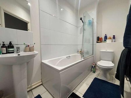 Dilley Croft, London Road, Biggleswade, SG18 - Photo 4