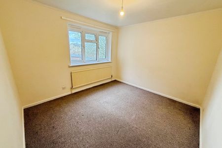 Fellowes Gardens, Peterborough - Photo 3