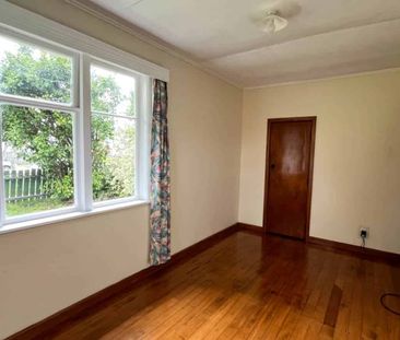 Lovely New Renovated Two Bedroom in Pt Engalnd - Photo 1