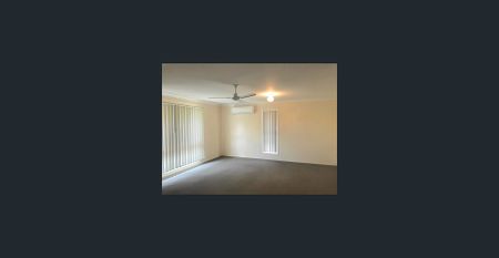 4 BEDROOM HOME IN THE HILLVIEW ESTATE - Photo 3