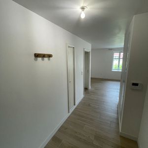 Location Appartement 2 pièces 48m² ARMENTIERES 59280 - Photo 2
