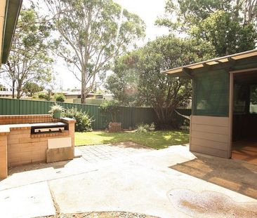 Neat and tidy Family Home- with a perfect yard - Photo 6