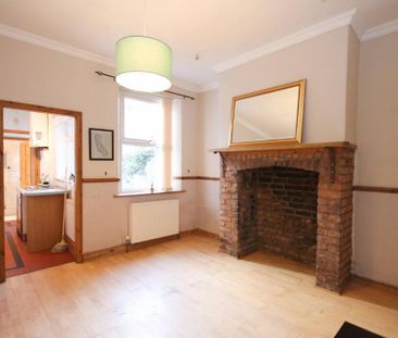 2 bedroom terraced house to rent - Photo 2