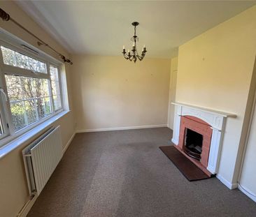 2 Jubilee Cottages is a three bedroom semi-detached cottage, nestle... - Photo 4