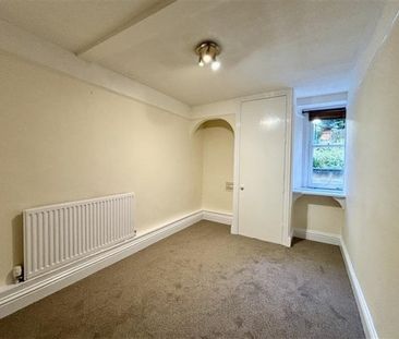 Glenure Court, Cheltenham, GL53 - Photo 3