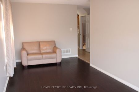 For Lease - 33 TARA Crescent, Markham, Ontario - Photo 3