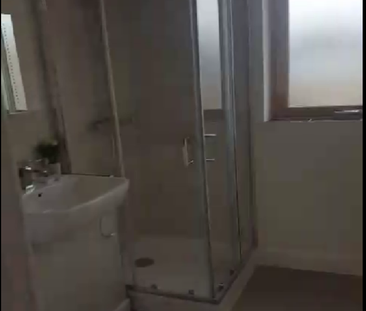 1 bedroom in a house share to rent - Photo 6