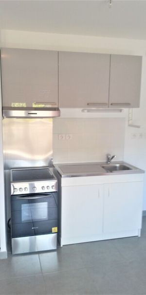 Location Appartement 1 pièce 23m² MONTPELLIER 34000 - Photo 1
