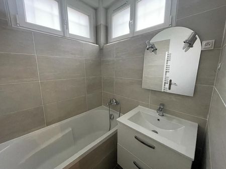 MAISON - SARTROUVILLE, - Photo 5