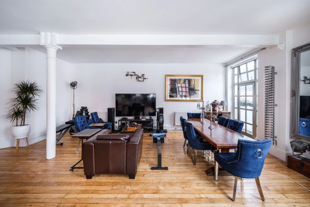 Dingley Place, Shoreditch, EC1V - Photo 1