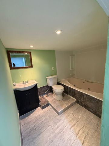 For Lease - 125 Davis Street, Thorold, Ontario - Photo 2