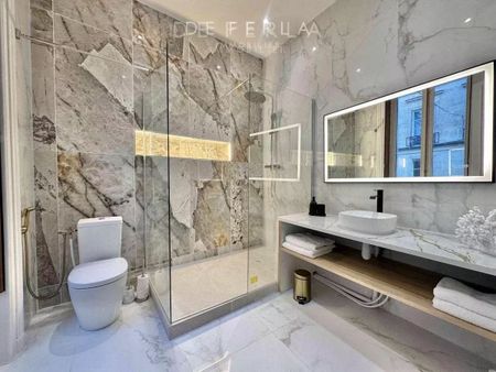 Appartement • Elysées-Madeleine - Photo 2