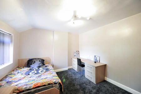 Springbank Crescent, Hyde Park - Photo 5