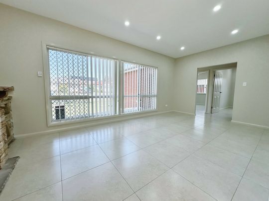 Newly Renovated Family Home In Prime Location! - Photo 1