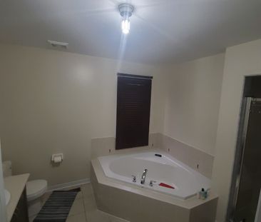 For Lease - 17 Portrush Trail Unit# Main, Brampton, Ontario - Photo 5