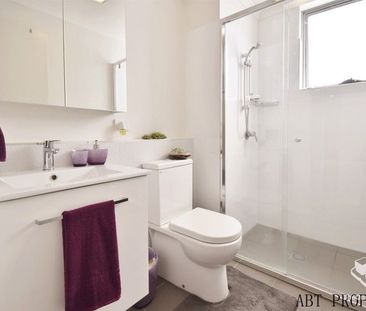 Come Home To Something Special At This Apartment. Unbeatable Locati... - Photo 1