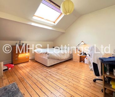 5 Bedroom Mid Terraced House for rent in Bennett Road - Photo 3