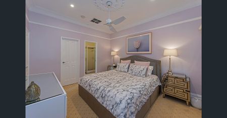 Ideal Location in Victoria Park! - Photo 4