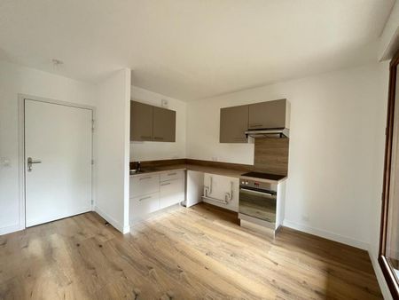 location Appartement T3 DE 65.55m² À BRUGES - Photo 4