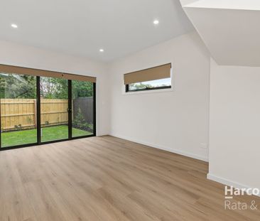 Modern 2-Bedroom Unit in Lalor - Photo 5