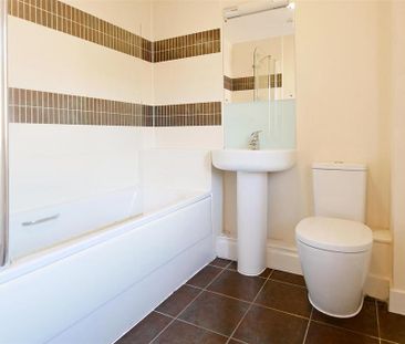 2 bedroom apartment to rent - Photo 6