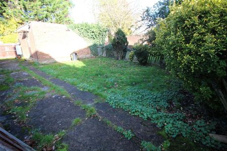 2 bedroom maisonette to rent - Photo 3