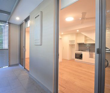 Spacious Studio - Close to City, RPA, University and King Street Ne... - Photo 3