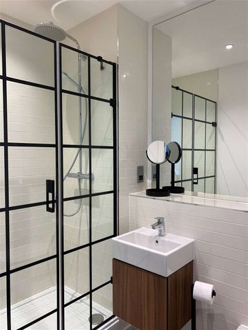 AVAILABLE JAN 6TH! | ONE BEDROOM APARTMENT AT PRIORY HOUSE | PRIME LOCATION | GREAT TRANSPORT LINKS | WALKING DISTANCE TO NEW STREET STATION - Photo 2