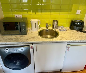 Studio Flat, Corringway, W5 - Photo 4