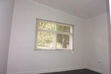 Great Location - Photo 4