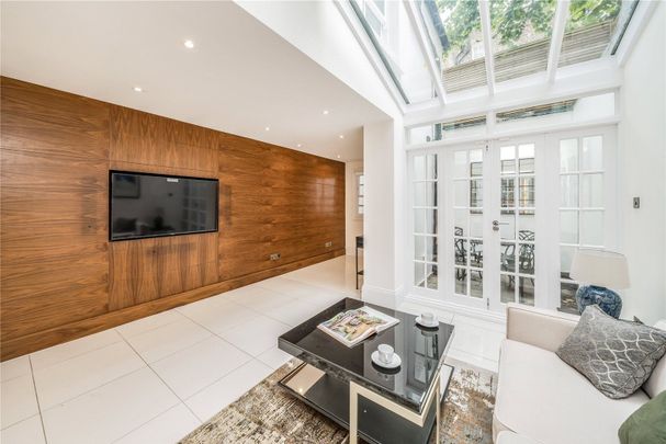 Trevor Place, Knightsbridge, SW7 - Photo 1