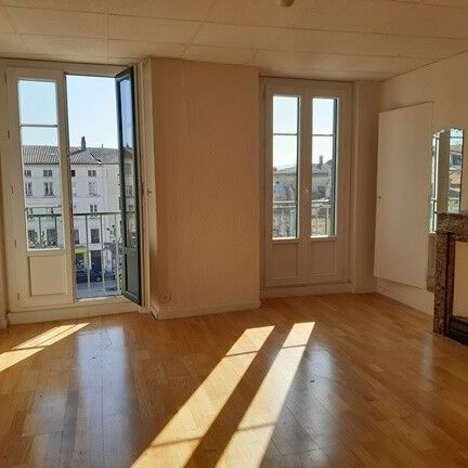 Appartement À Louer 3 Pièces , 92 M² - Photo 1