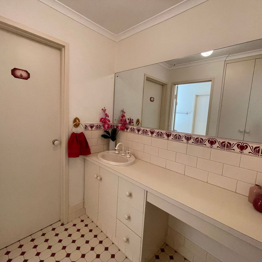 Neat Villa Home in Montague Farm - Photo 1