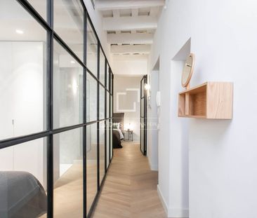 Excellent 2 Bedroom apartment for rent in El Born, Barcelona - Photo 1