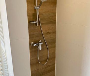 Recent, ruim appartement op de 1ste verdieping met garage, ideaal g... - Photo 6