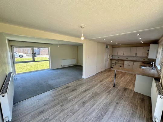 Oak Lane, Lakenheath - Photo 1