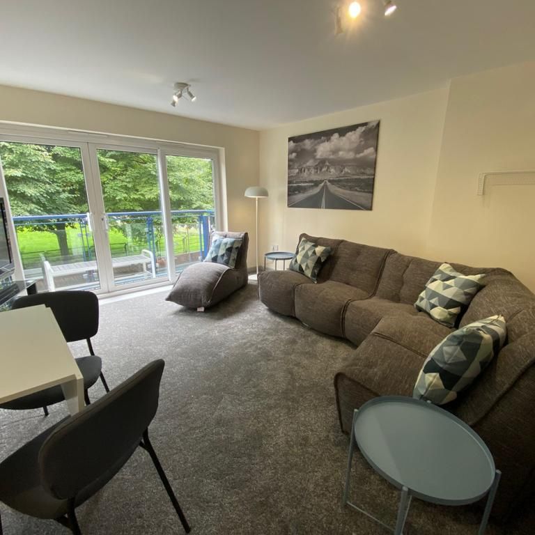 4 bedroom townhouse to rent - Photo 1