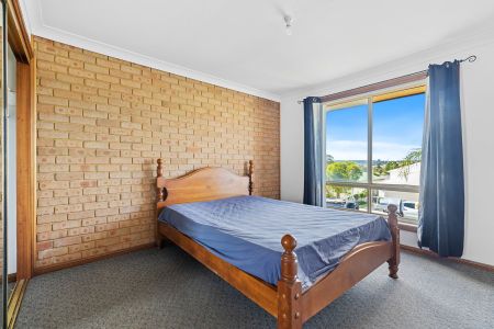 Townhouse Living! - Photo 3