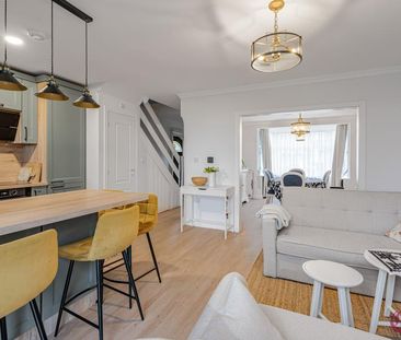 3 bedroom terraced house to rent - Photo 3